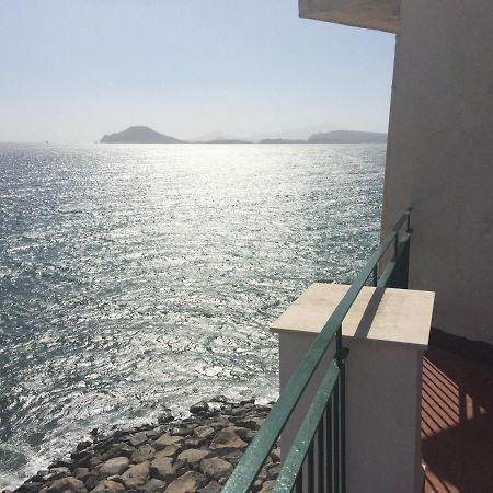Bed and Breakfast The Reef House Pozzuoli Zewnętrze zdjęcie